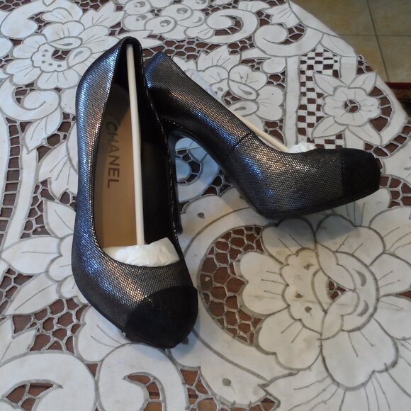 Chanel Black Metallic-Black Leather Cap Toe Platform Pumps Size 37.5B - Picture 1 of 16
